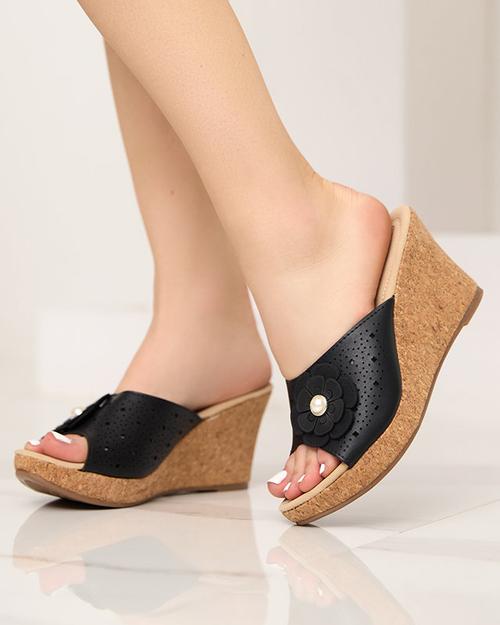 Чорні жіночі тапочки на танкетці Dombas- Shoes