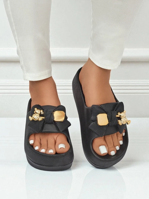 Royalfashion Жіночі гумові шльопанці з декоративним бантом Alday