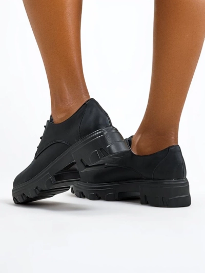 Royalfashion Damenschuhe auf einer dickeren Sohle Gofey