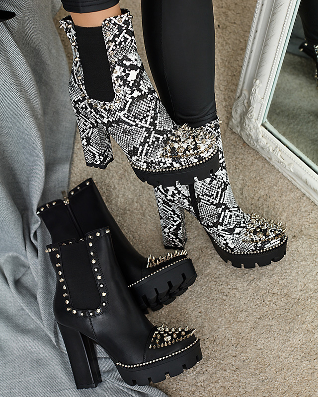 Schwarz-weiße, isolierte, verzierte und geprägte Damenstiefel Tegis - Footwear