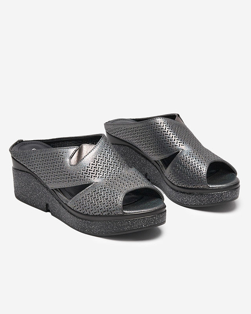 Блискучі жіночі тапочки кольору графіт Dosamis- Footwear