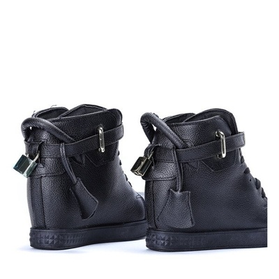 Schwarze Turnschuhe auf einem Denney-Indoor-Keil - Schuhe 1