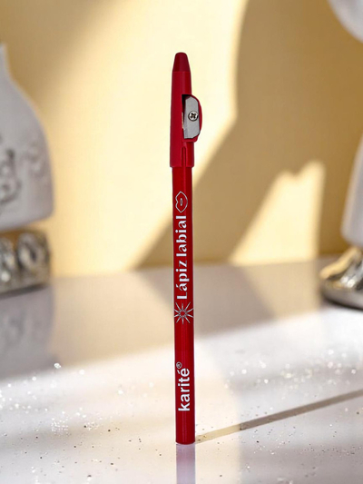 Lippenkonturenstift mit Spitzer in der Farbe Rosenknospe