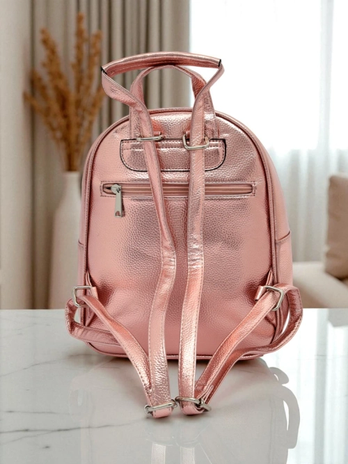 Royalfashion Жіночий рюкзак із екошкіри з металевими смугами