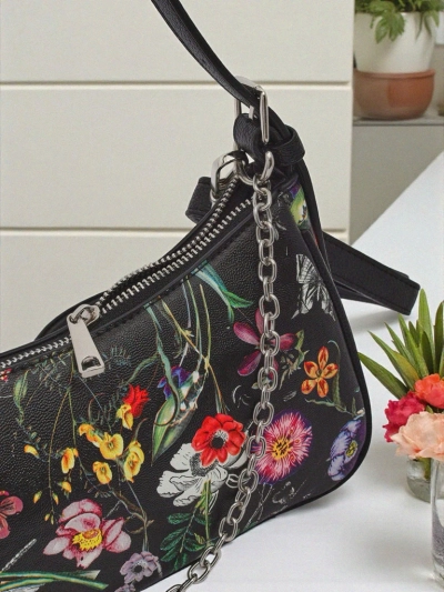Royalfashion Kleine Damenhandtasche aus Ökoleder mit Blumenmuster Lily Bloom