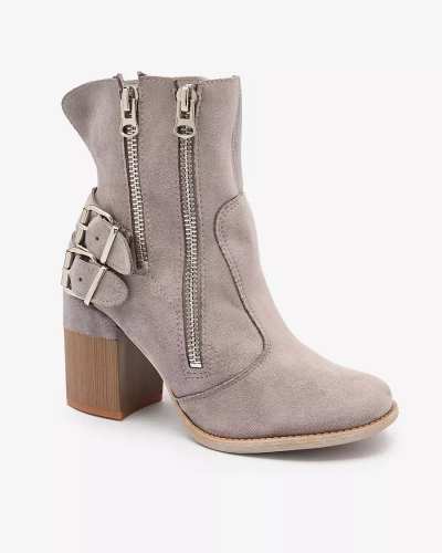 Royalfashion Graue Damenstiefel mit Feirrgo-Verzierung