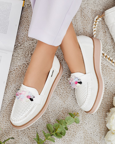 Royalfashion Mokassins mit bunten Steinen Restea