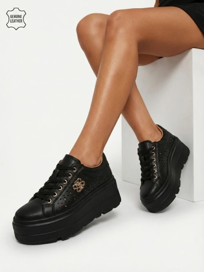 Ażurowe sportowe sneakersy damskie ze skóry naturalnej Atelle