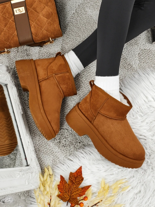 Короткі жіночі черевики a'la снігоходи Liorah