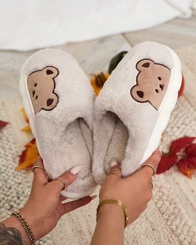 Royalfashion Damen-Pelzpantoffeln mit Teddybär in hellgrau Fetemes