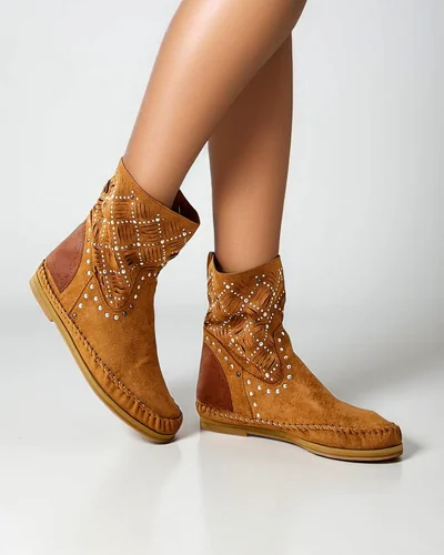 Royalfashion Damen-Stiefeletten mit niedrigem Keil und Nieten im indischen Stil