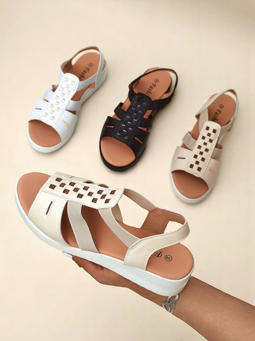 Royalfashion Жіночі сандалі на низькому танкетці Sora