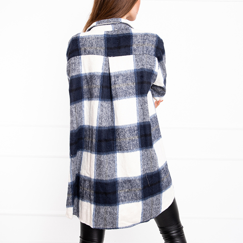 Темно-синя жіноча сорочка в клітинку