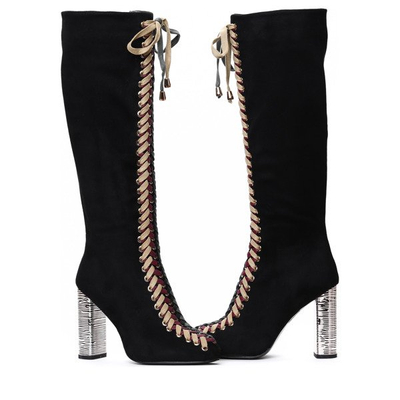 Schwarze Stiefel mit geflochtenen Schnürsenkeln Kira - Footwear