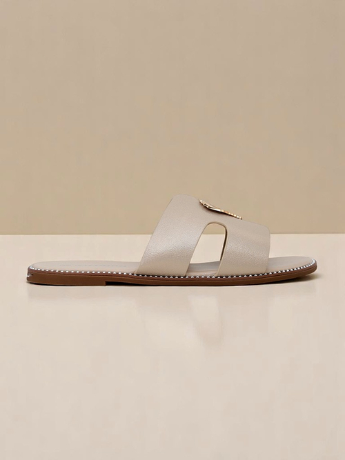 Royalfashion Жіночі шльопанці на плоскій підошві Heart Chic