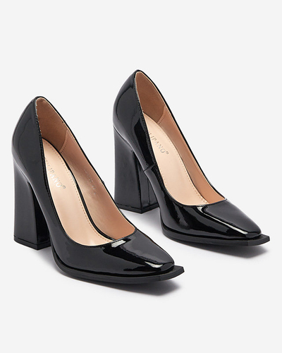 Schwarz lackierte Pumps mit quadratischer Spitze Oriva - Footwear