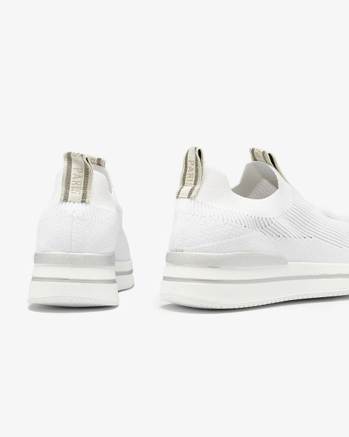 Жіночі спортивні кросівки-сліпони з написом білого кольору Cerppa- Footwear