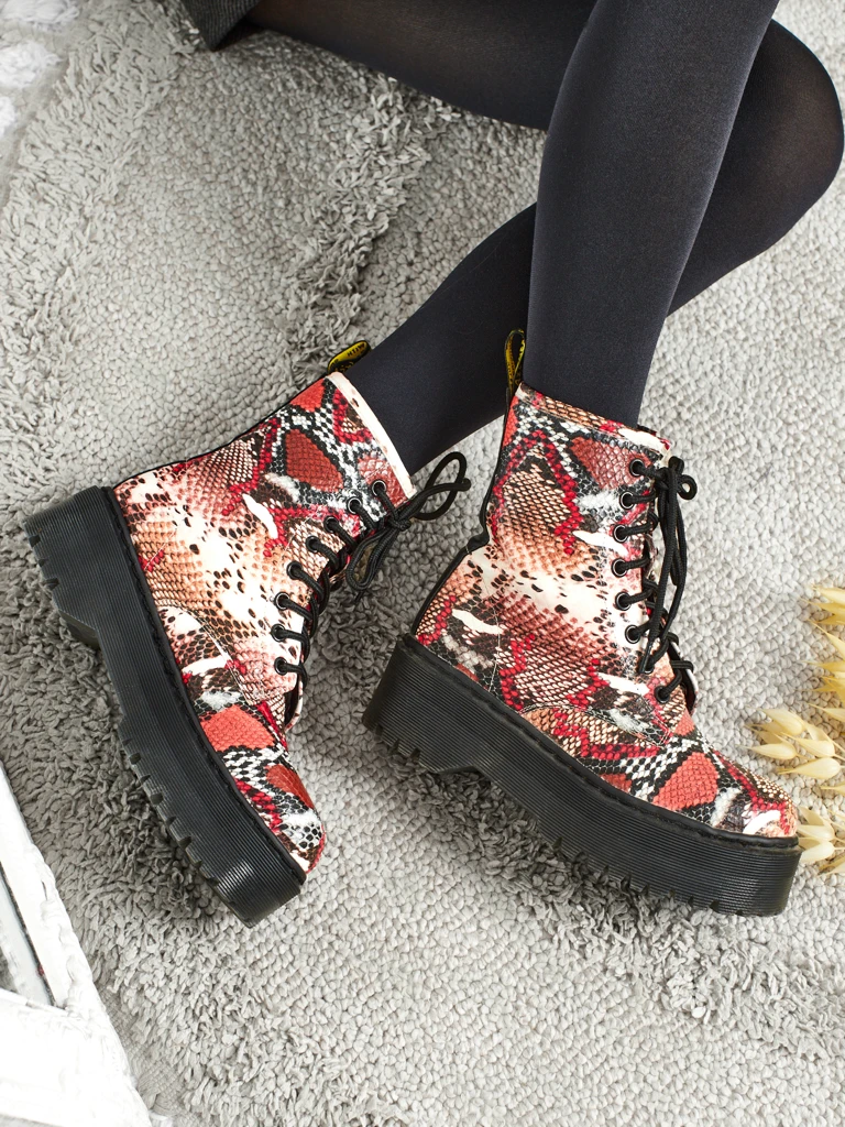 Damen Worker Boots mit Prägung Isadore