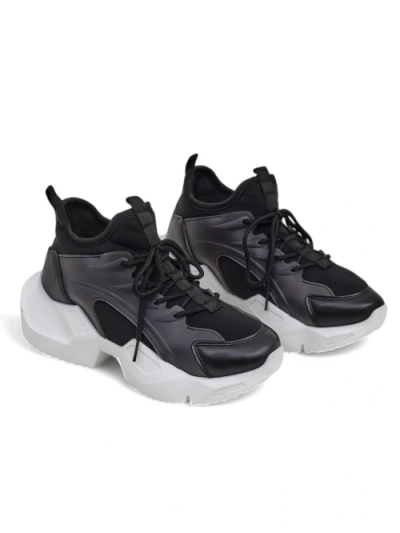 Royalfashion Damen sportliche Sneakers auf einer dickeren Sohle Vivers