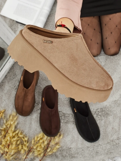 Kurze Damenstiefel im Schneestiefel-Stil mit Fell Calindra