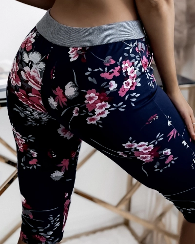 Marineblaue Damen 3/4 Shorts mit rosa Blumen PLUS SIZE - Kleidung