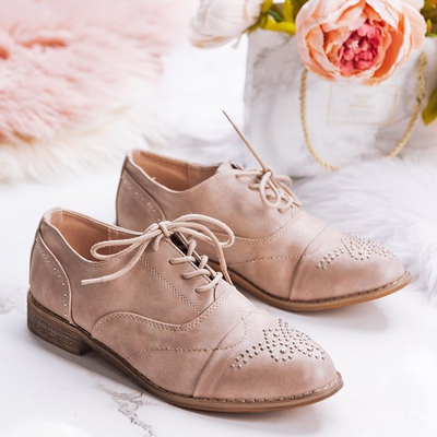 Rosa Schuhe mit flachen Absätzen und Nasennieten - Schuhe 1