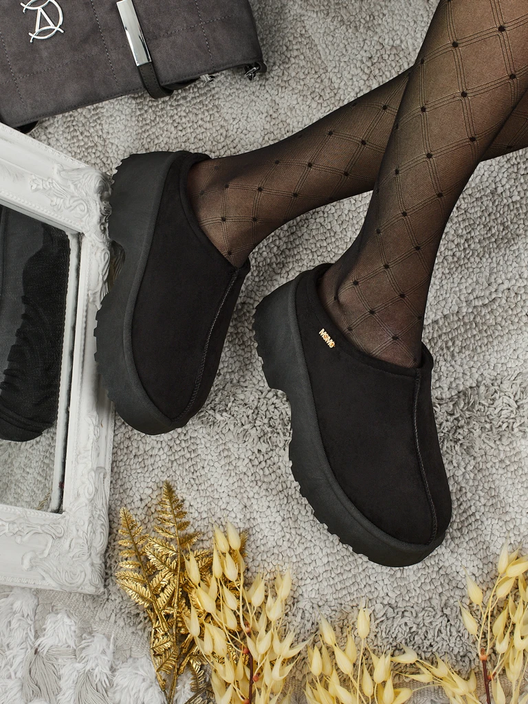 Kurze Damenstiefel a'la Schneestiefel mit Fell Noelina