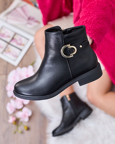 Royalfashion Schwarze Damenstiefel a'la sztyblety mit Verzierungen Ederte