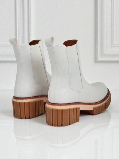 Amber Walk Stiefeletten mit Blockabsatz aus Öko-Nubukleder