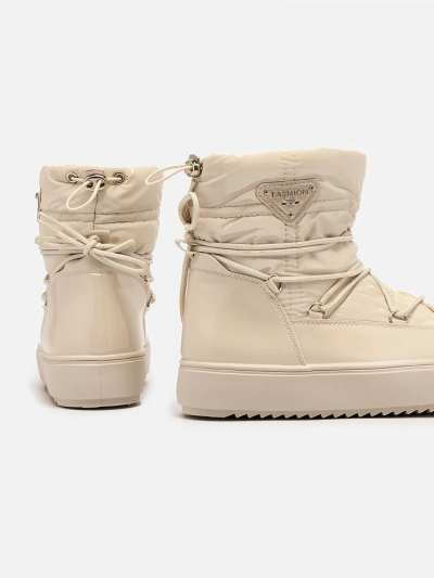 Royalfashion Damen-Schlupfstiefel a'la Schneestiefel in Beige Vevnose