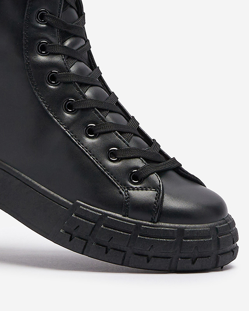 Чорні жіночі спортивні туфлі з сумкою Efiffe- Footwear