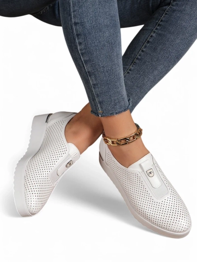 Royalfashion Slipper Schuhe für Damen mit Perforationen Goffies