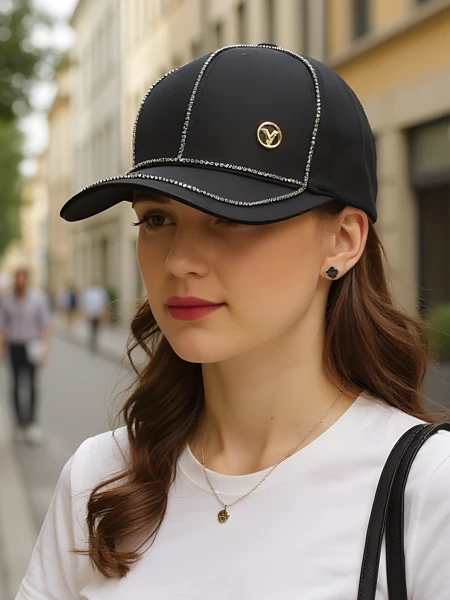 Royalfashion Cap mit Strasssteinen Glitzer Cap