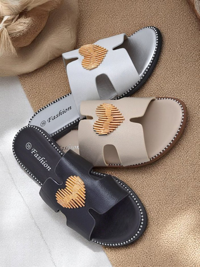 Royalfashion Damen Pantoletten mit flacher Sohle Heart Chic