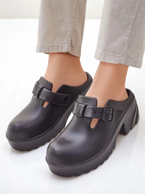 Royalfashion жіночі гумові сандалі на підборах Voxones