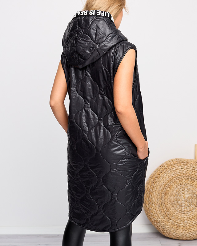 Schwarze lange Steppweste mit Aufschriften - Kleidung