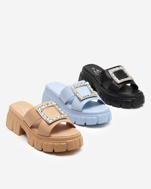 Бежеві жіночі шльопанці на масивній підошві зі стразами Vetasi