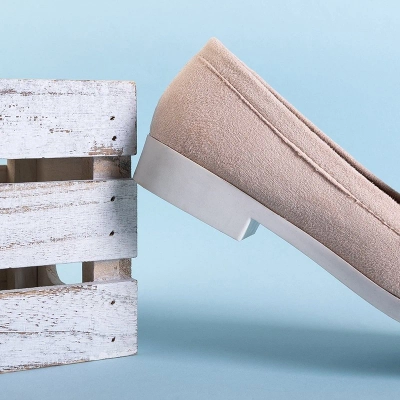 OUTLET Жіночі порошкові мокасини з бахромою Atrugiel - Взуття