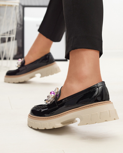 Schwarz lackierte Damenmokassins mit Ornament Leliab- Footwear