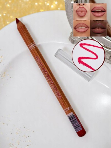 Lippenkonturenstift in Korallenrot