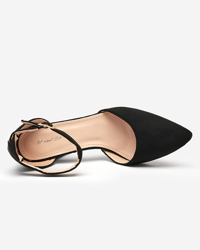 Schwarze Damensandalen auf der Kinotia-Post - Schuhe