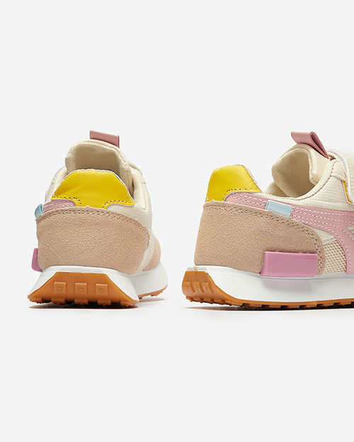 Спортивне взуття для дівчаток бежево-рожевого кольору Kaxo- Footwear
