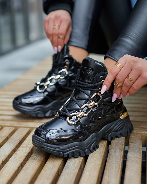 Schwarze sportliche Damen-Winterstiefel a'la trappers Mertika - Footwear