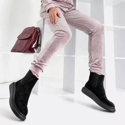 OUTLET Schwarze Damenstiefel auf der Baruccio-Plattform - Schuhe