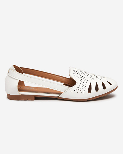 Білі жіночі балетки з декоративними вирізами Sermo