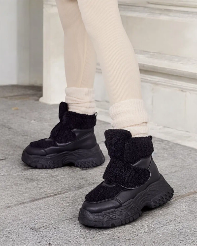 Royalfashion Damen Schneestiefel mit Schafsfell Segulla
