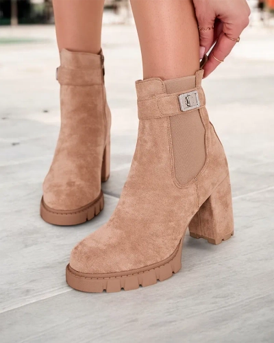 Жіночі чоботи Royalfashion на посту Effo