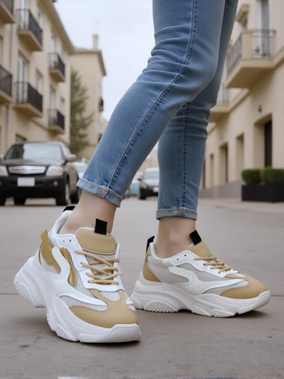 Королівська мода Жіночі платформи і кросівки Sogorra