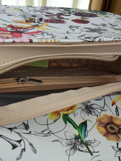 Royalfashion Kleine Damenhandtasche aus Öko-Leder mit Blumenmuster Ori Elle