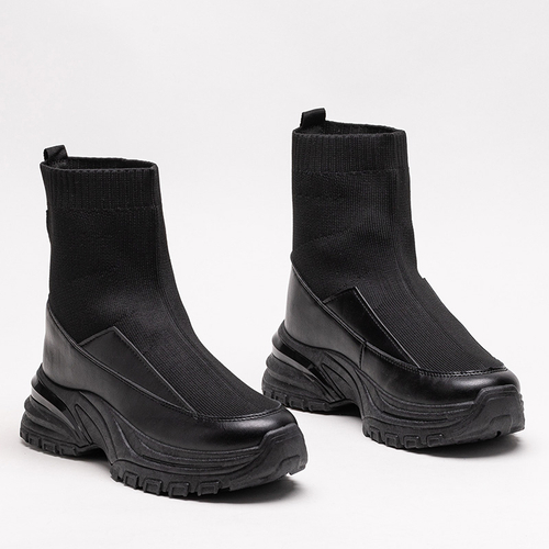 Чорні жіночі кросівки Berida